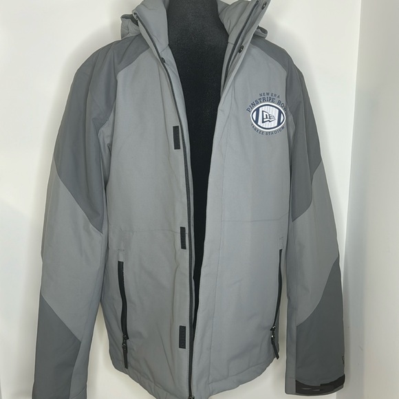 New Era Other - New Era Pinstripe Bowl Yankee Stadium Gray down Jacket Mens Size Small